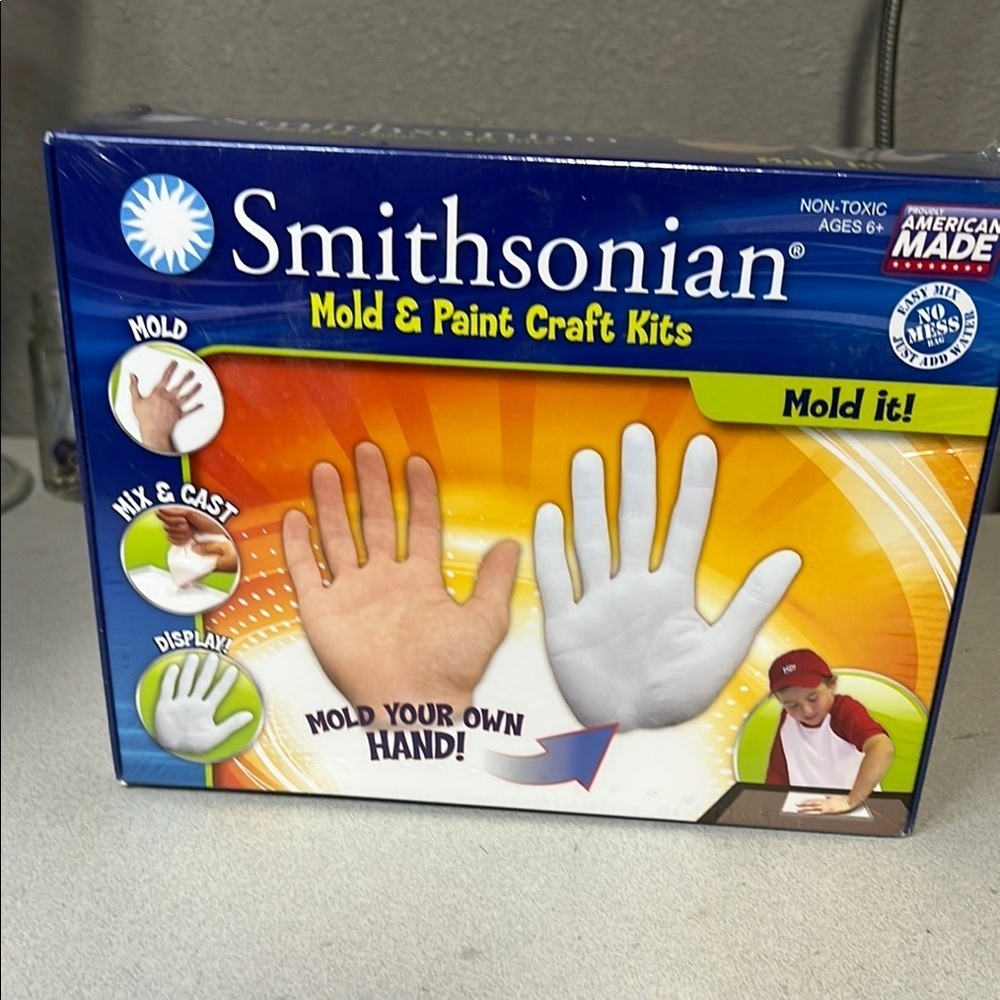 Smithsonian Mold & Paint Craft Kit